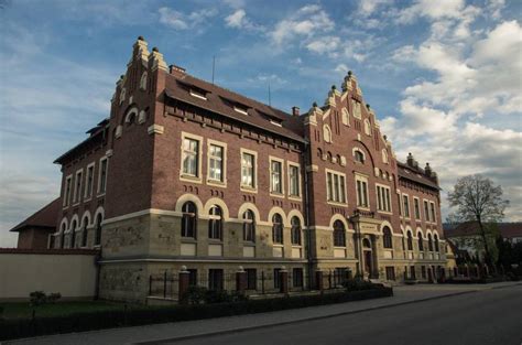 Zdjęcie budynku sądu