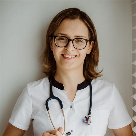 Agnieszka Górna jako lekarz pediatra