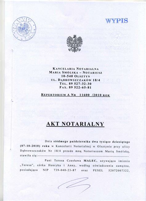 Akt notarialny z pieczęcią sądu