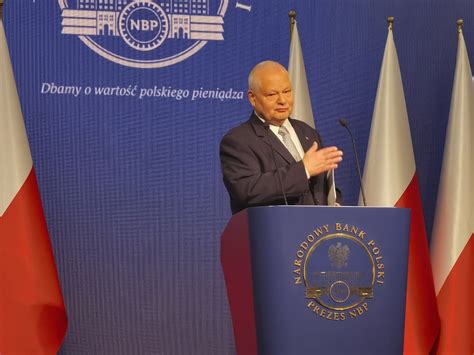 Sławomir Kusz podczas konferencji NBP