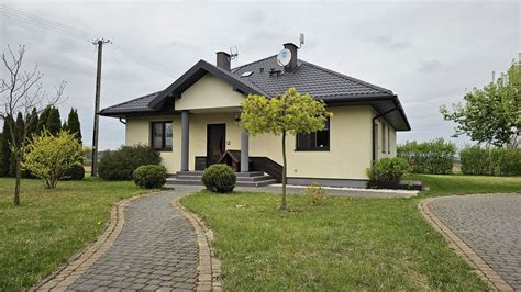 dom jednorodzinny z działką