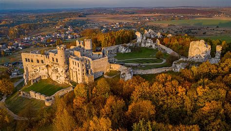 Zdjęcie panoramy Ogrodzieńca z zamkiem