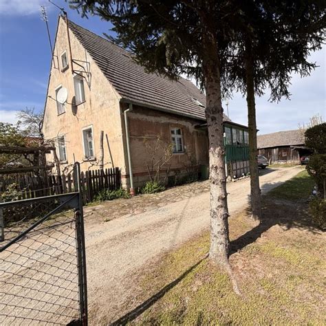 Dom z podziałem na dwie części