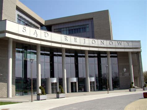 zdjęcie sądu lub budynku prokuratury