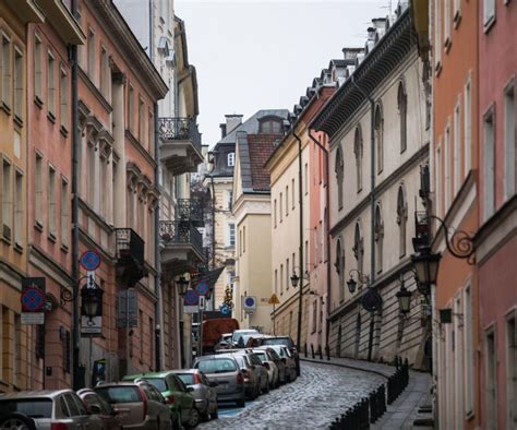 Widok ulicy Mińskiej w Warszawie z zaznaczoną lokalizacją kancelarii