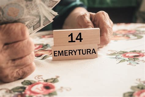 Ilustracja przedstawiająca symboliczne grafiki 13 i 14 emerytury.