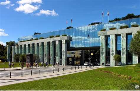 Zdjęcie budynku sądu